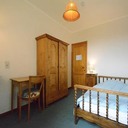 ヴィラ Spacious Near Lesse Daverdisse