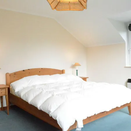 Villa Spacious In With Large Garden